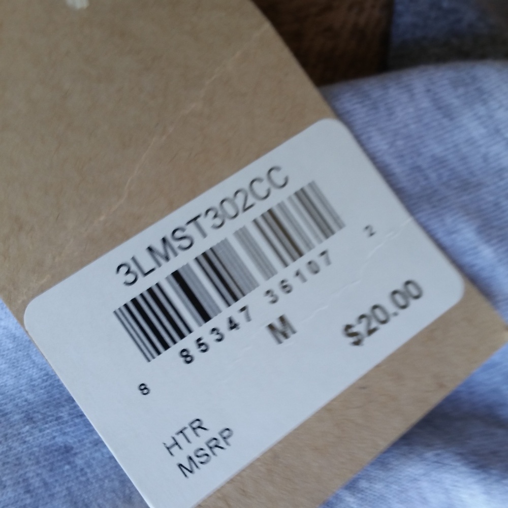 LEVI'S cotton tee shirt 100% Original NWT - Picture 4 of 4